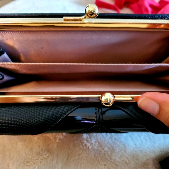 Bessie Wallet - Picture 3 of 5